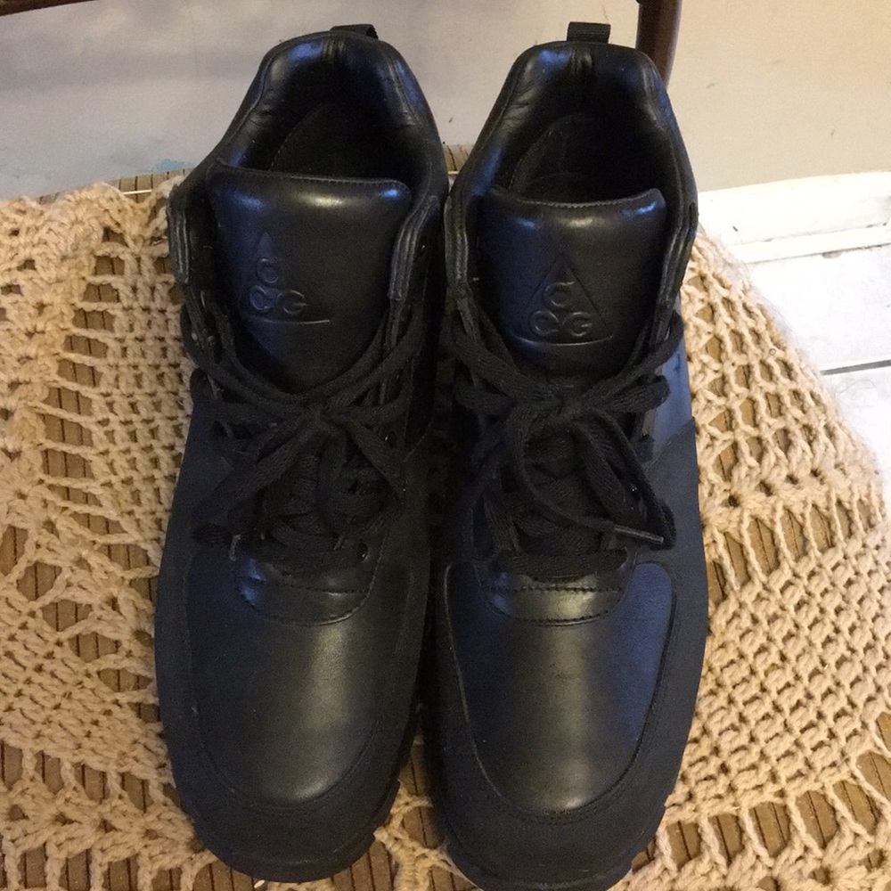 Men Nike Acg Black Leather Boots Siz 11 365970 090